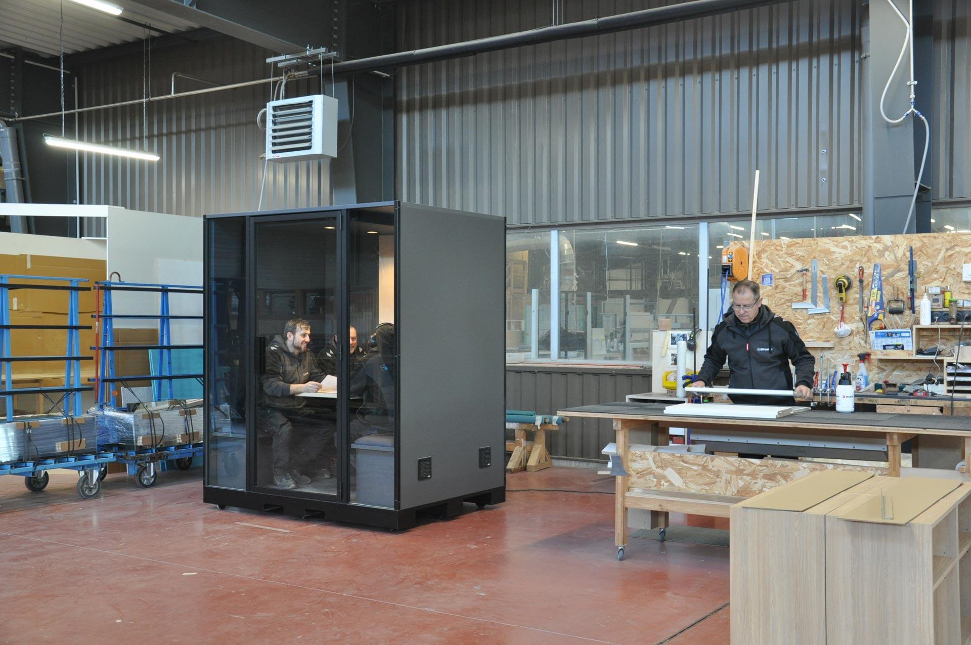 Cabine pour ateliers - BlablaCube - cabine acoustique insonorisée pour bureaux et ateliers