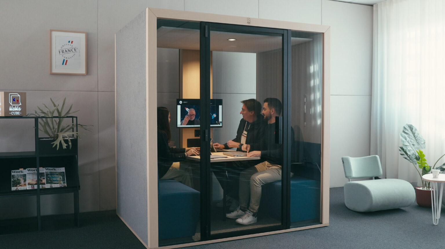 Cabine quatre personnes - BlablaCube - cabine acoustique insonorisée pour bureau et open space