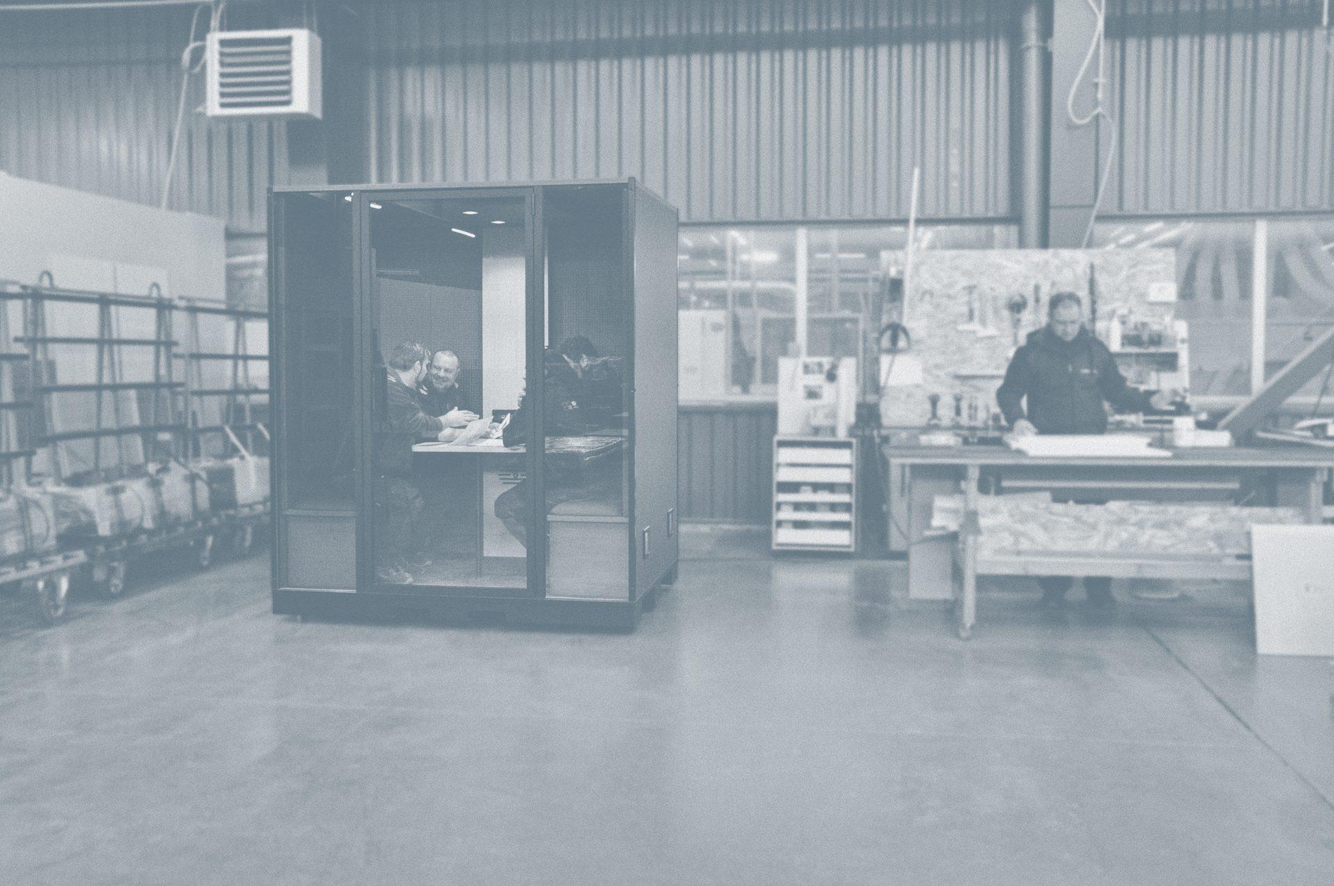 Cabine pour ateliers - BlablaCube - cabine acoustique insonorisée pour bureaux et ateliers