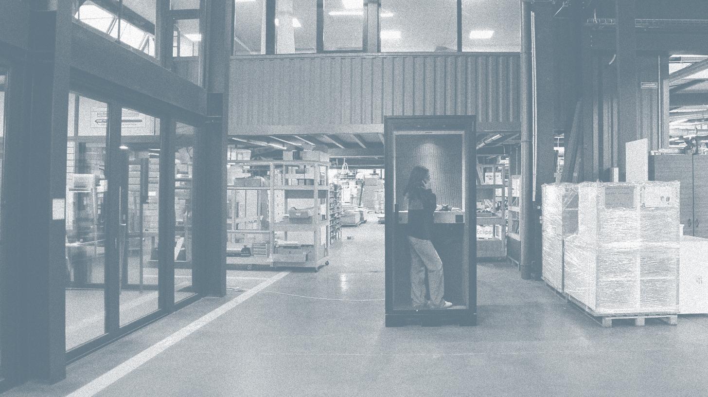 Cabine pour ateliers - BlablaCube - cabine acoustique insonorisée pour bureaux et ateliers