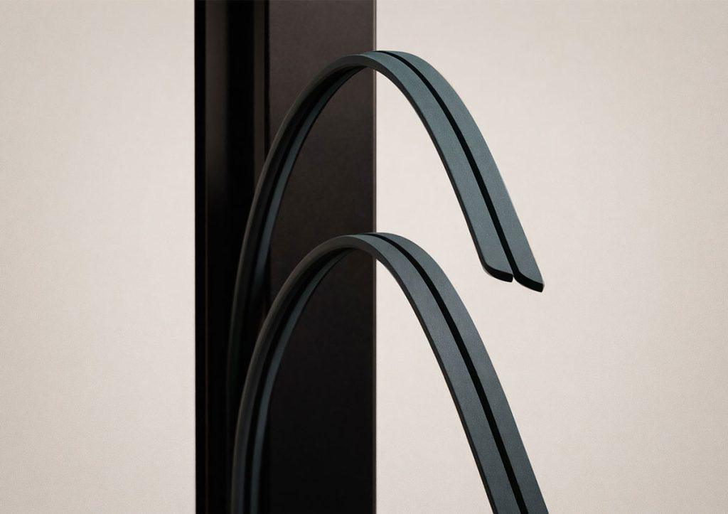 Double joint acoustique sur porte de cabine Blabla-Cube pour une meilleure isolation sonore et étanchéité phonique